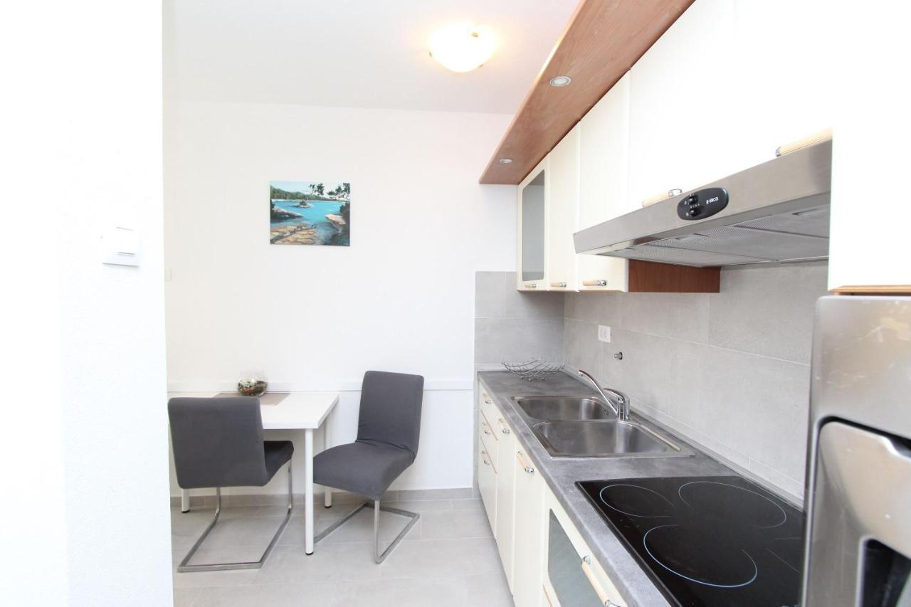 Apartment Stellina Ровинь Экстерьер фото