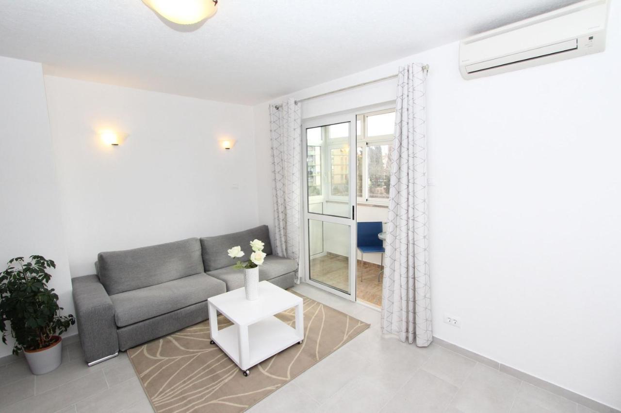 Apartment Stellina Ровинь Экстерьер фото