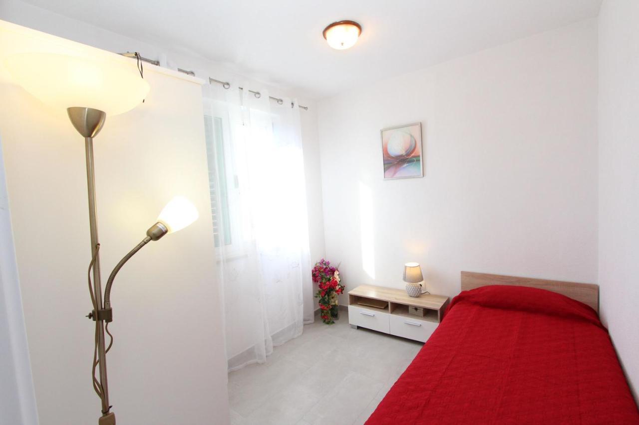 Apartment Stellina Ровинь Экстерьер фото